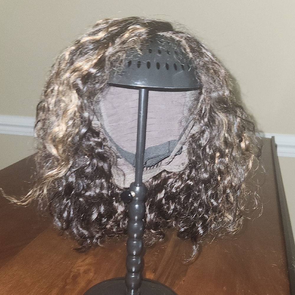 Elegant Wavy Brown Human Hair Wig for Women